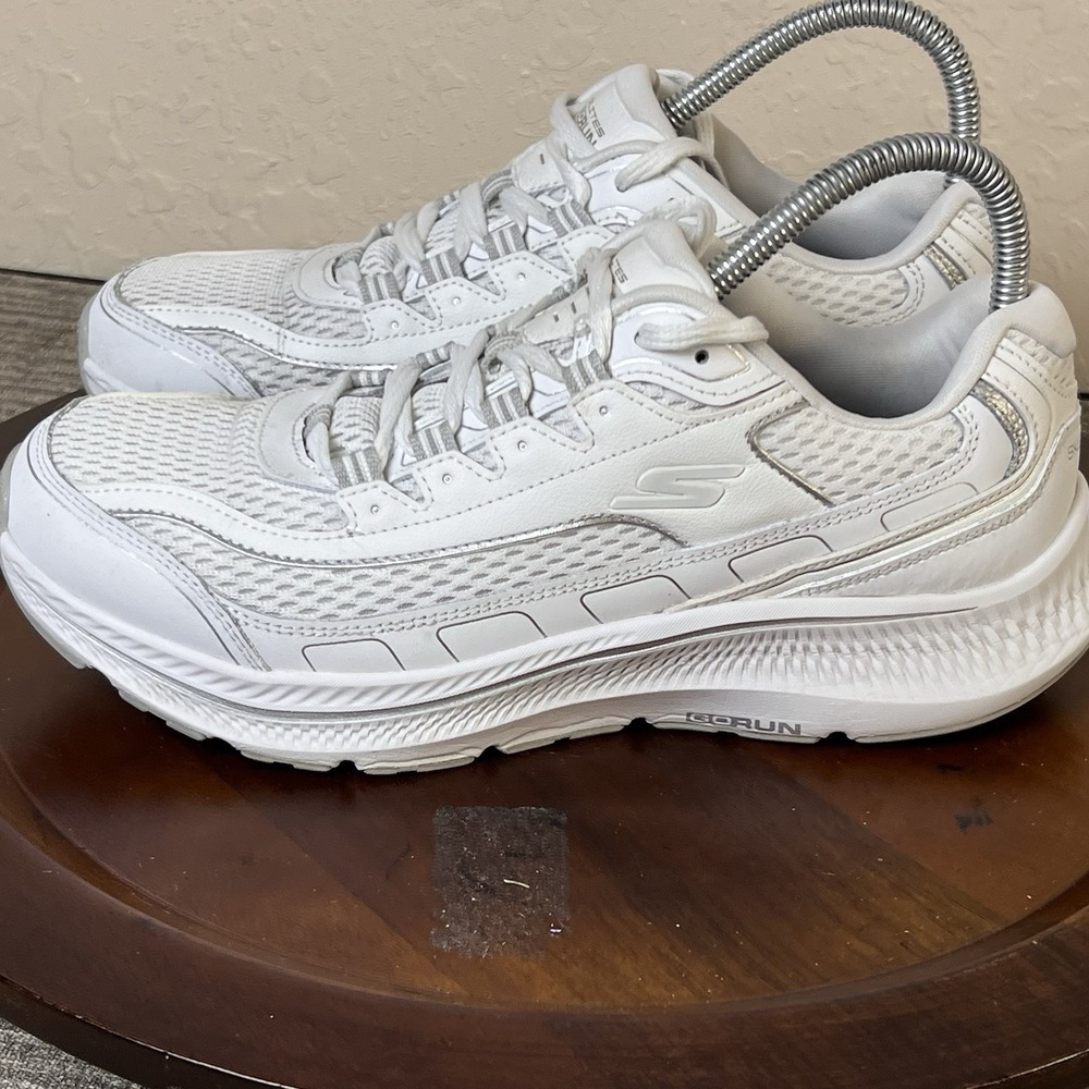 Skechers Go Run Consistent 2.0 Womens 9.5 White Athletic Shoes Running Sneakers